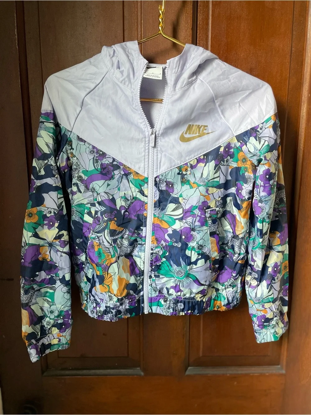 Nike girls large light purple windbreaker jacket